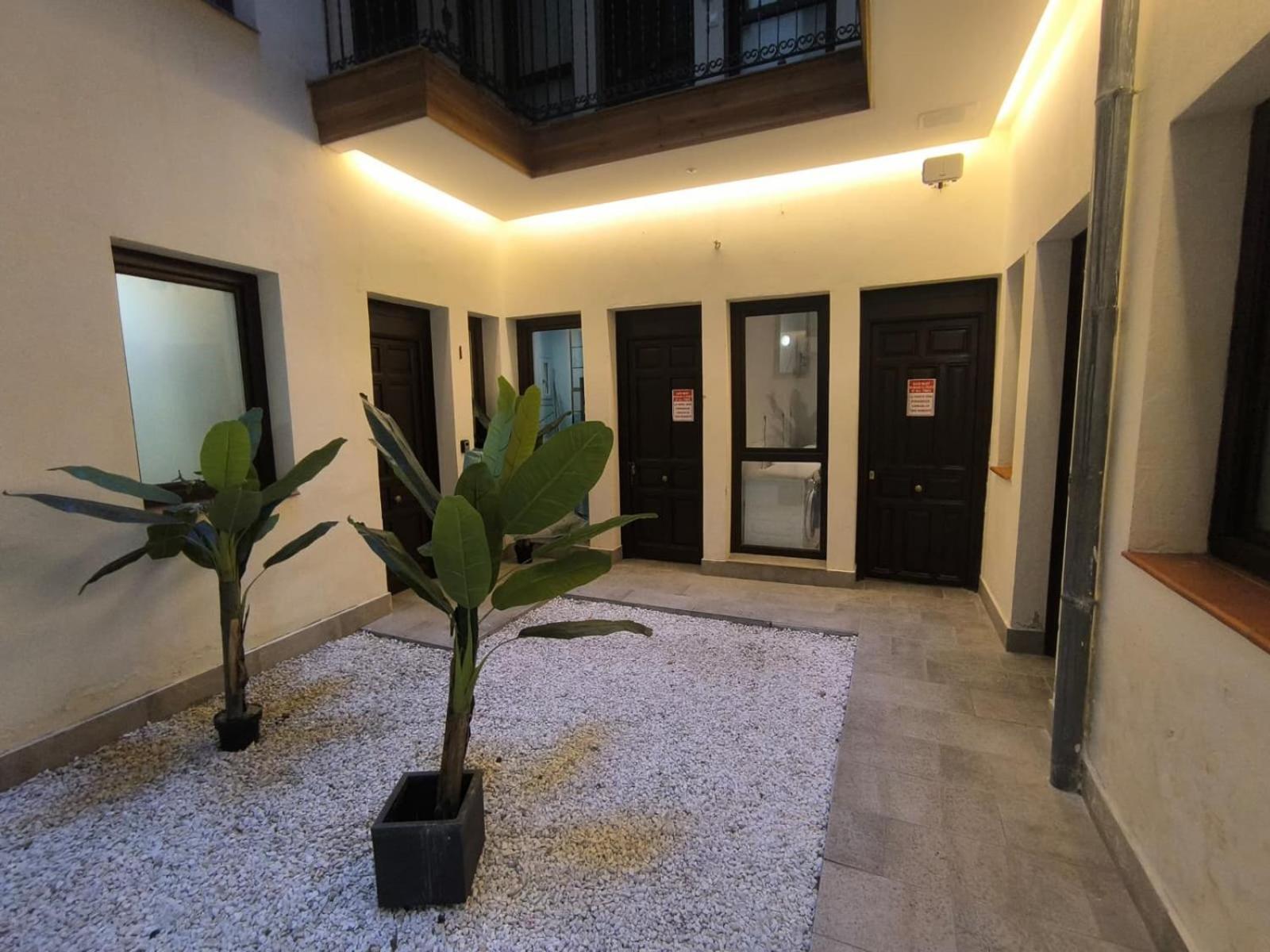 Suites La Latiina - Madrid Centro — Photos 3
